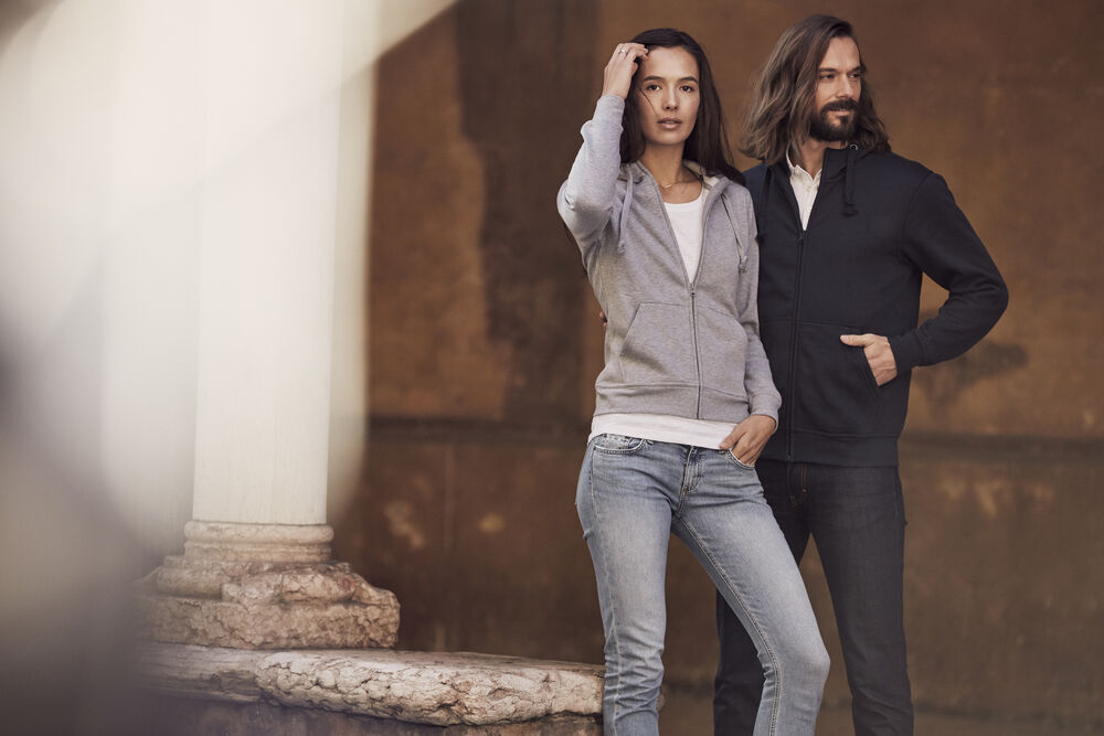 021035_021034_v2_IM_CLIQUE_2019