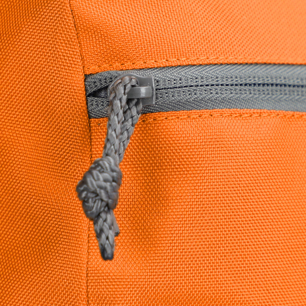 1582001-293_sportdaypack_orange_closeup