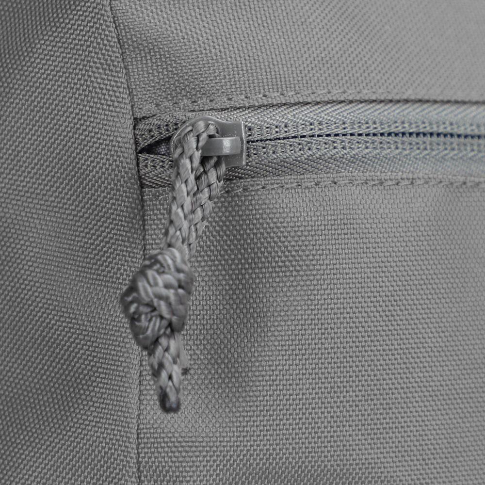 1582001-933_sportdaypack_grey_closeup