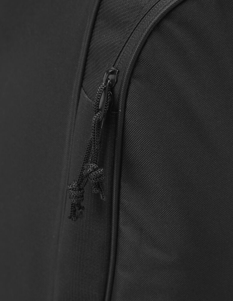 158825-990_ActiveLinePadelBackpack_Black_Closeup3