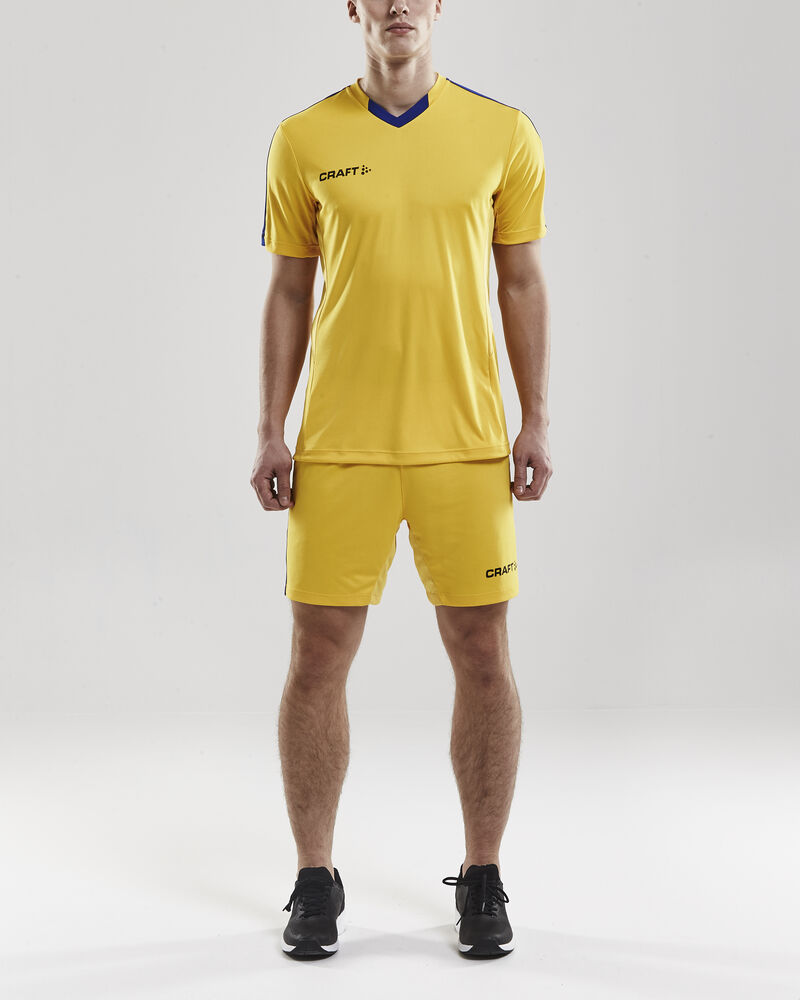 1906141-3552_PROGRESS-Short-Contrast-Men-WB_Closeup3