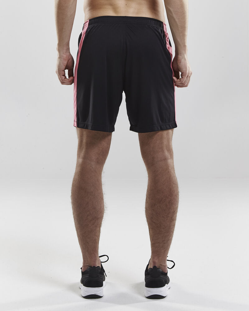 1906141-9471_PROGRESS-Short-Contrast-Men-WB_Closeup2