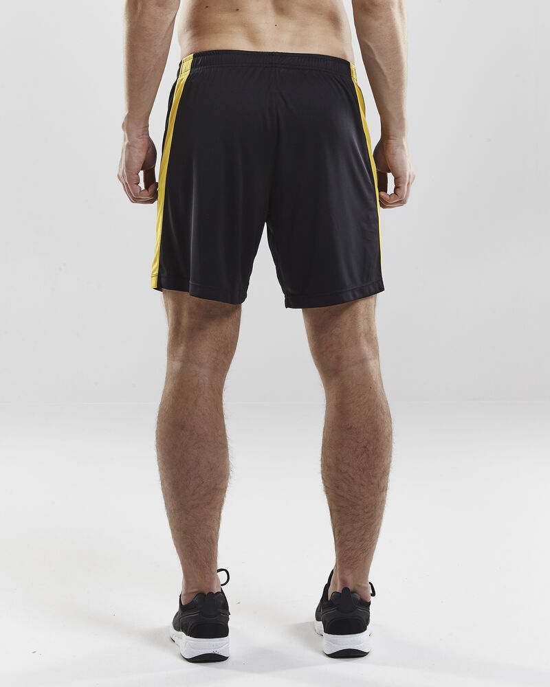 1906141-9552_PROGRESS-Short-Contrast-Men-WB_Closeup2