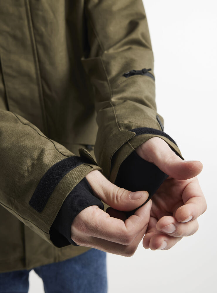 1906322-671000_Mountain-padded-jacket-M_Closeup4