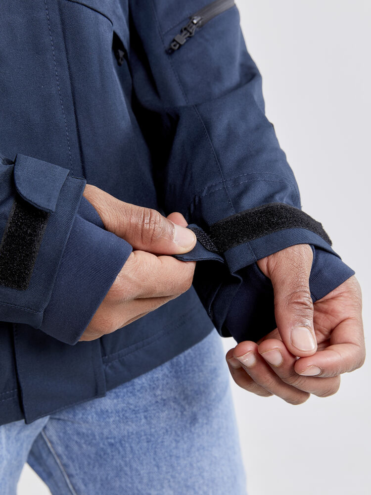 1906322_395200_Mountain-padded-jacket_C6-1