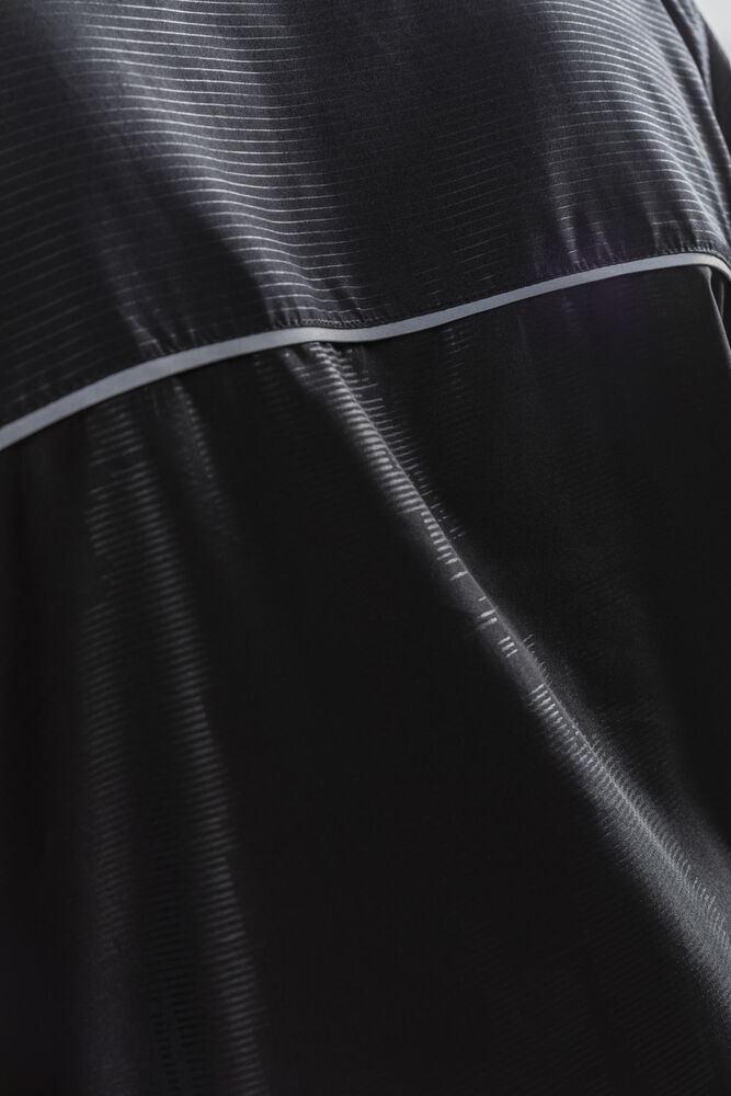 1906402_999000_Eaze_Jacket_C4