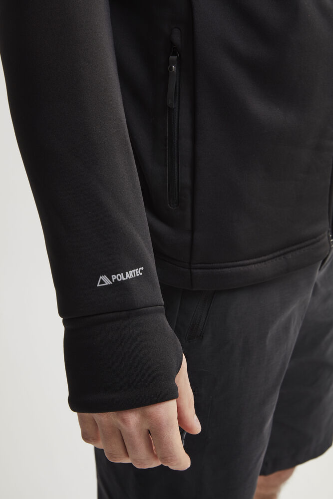 1906649-999000_Trict-Polartec-Hood_Closeup4