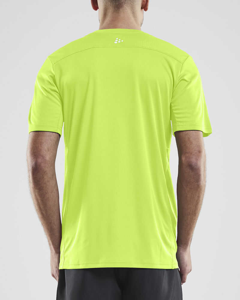 1907361-851000_RUSH-SS-TEE_Closeup3