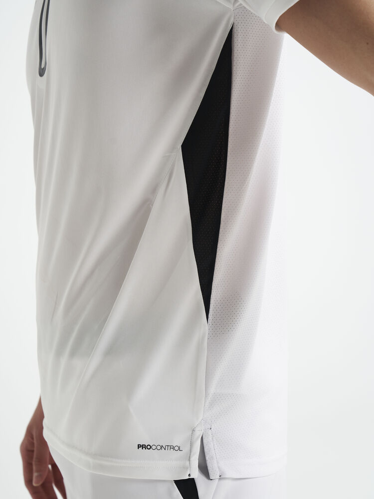 1908225-900999_Pro-Control-Impact-Polo-M_Closeup4