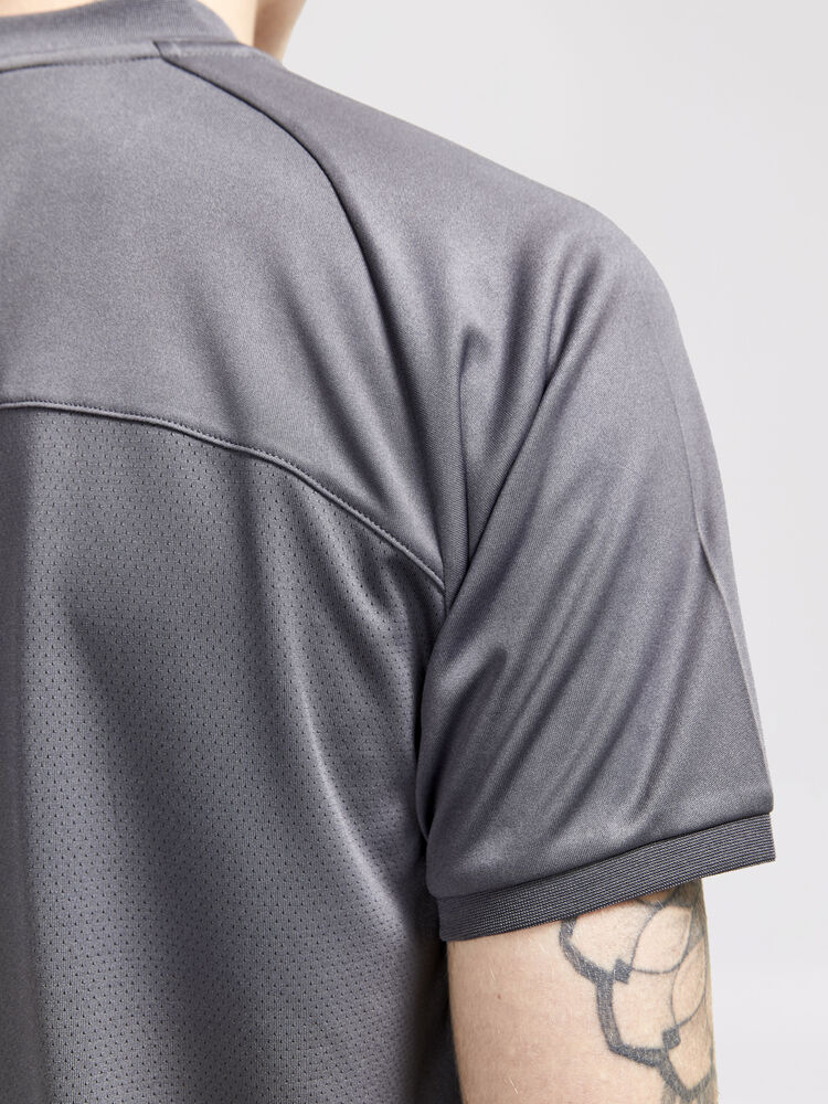 1908225-985541_Pro-Control-Impact-Polo-M_Closeup4