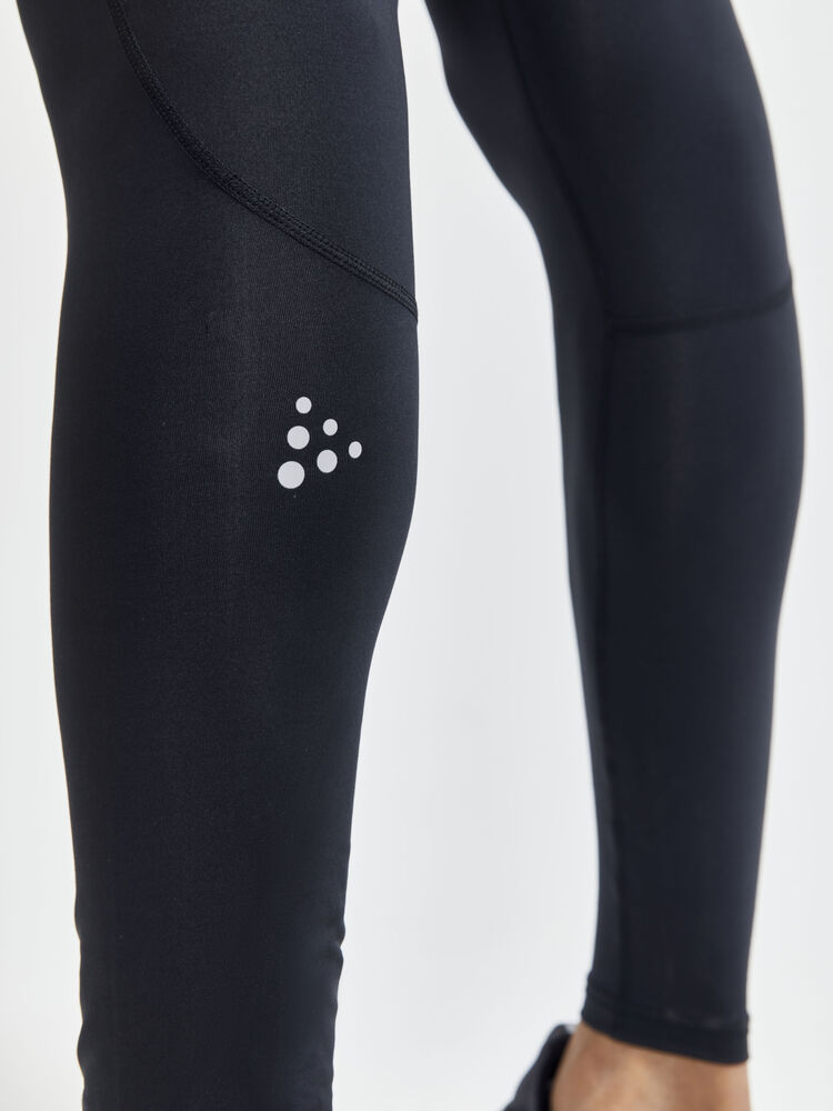 1908766-999000_ADV-Essence-Compression-Tights_Closeup5