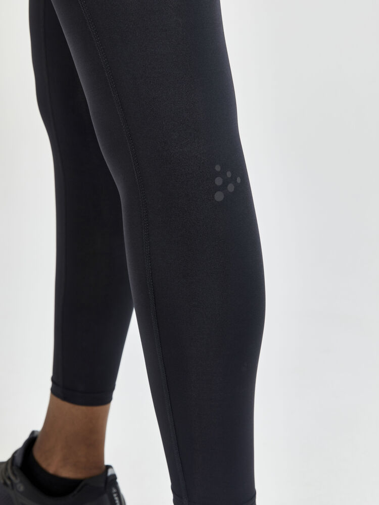 1908785-999000_ADV-Essence-Compression-Tights_Closeup4