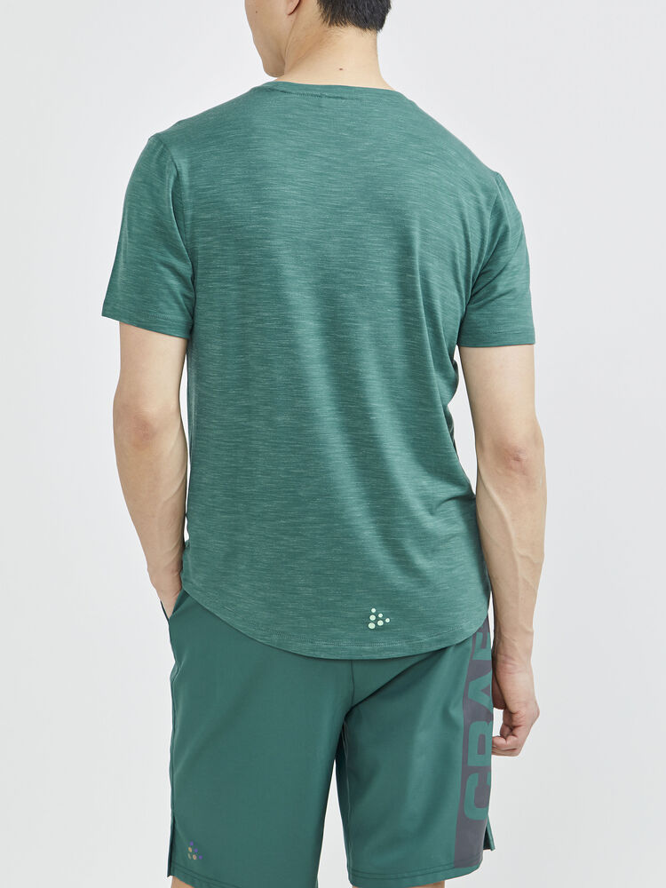 1909600-697200_Core-Sence-SS-Tee_Closeup2