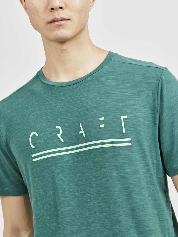 1909600-697200_Core-Sence-SS-Tee_Closeup4