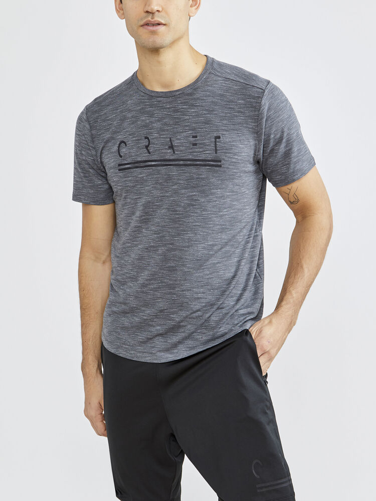 1909600-975000_Core-Sence-SS-Tee_Closeup1