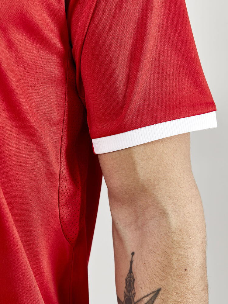 1910172-430000_Progress-2.0-Solid-Jersey-M_Closeup5