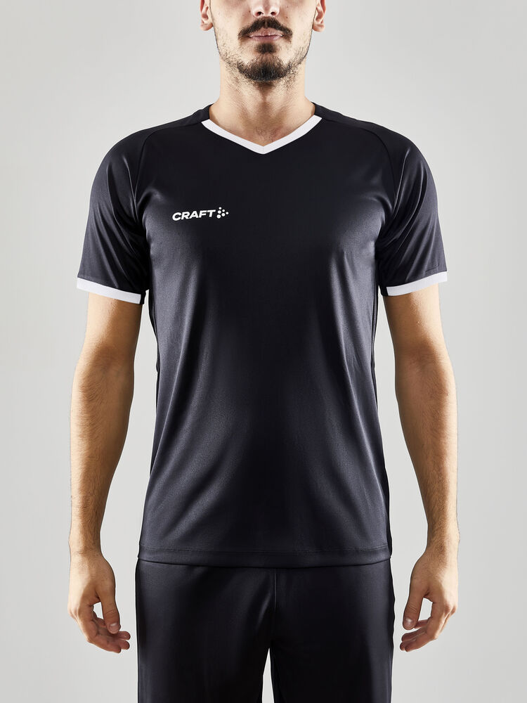 1910172-999000_Progress-2.0-Solid-Jersey-M_Closeup1