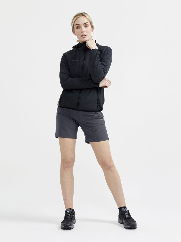 1910395-995000_ADV-Explore-Tech-Shorts-W_Closeup3