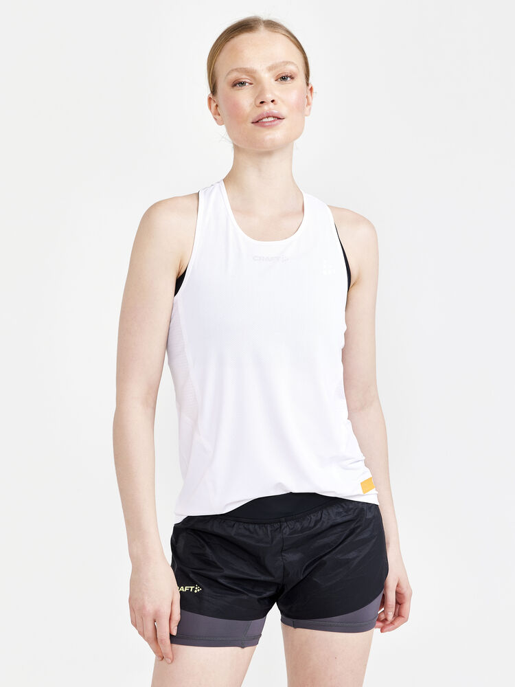 1910435-900000_PRO-Hypervent-Singlet-W_Closeup1