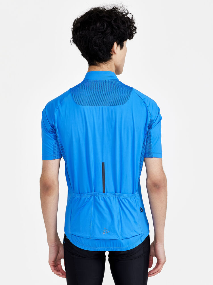 1910520-340000_Adv-Endur-Jersey-M_Closeup2