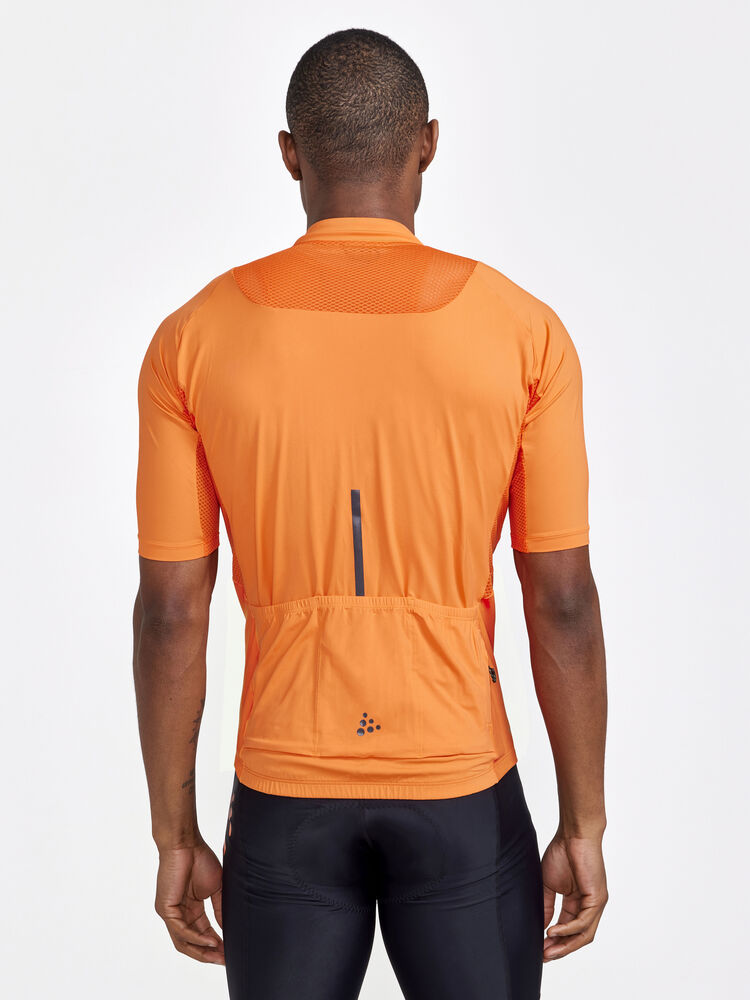 1910520-550000_Adv-Endur-Jersey-M_Closeup2