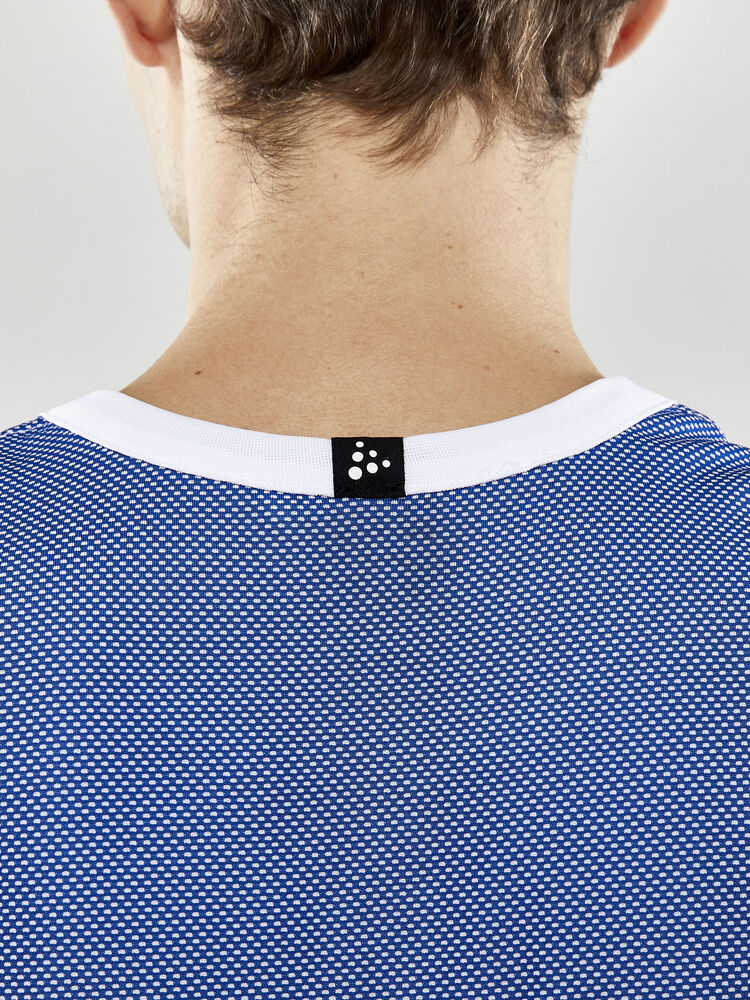 1911109-346900_Progress-Reversible-Basket-Singlet-M_Closeup6