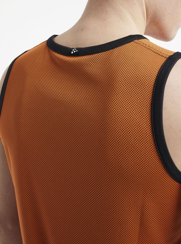 1911109-575999_Progress-Reversible-Basket-Singlet-M_Closeup3