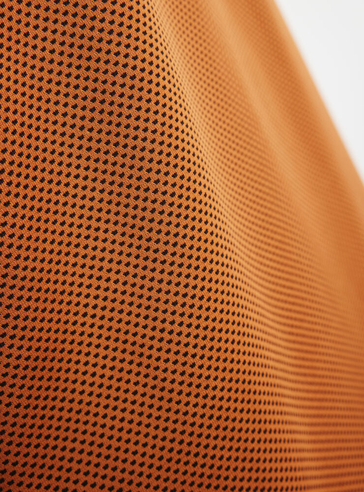 1911109-575999_Progress-Reversible-Basket-Singlet-M_Closeup4