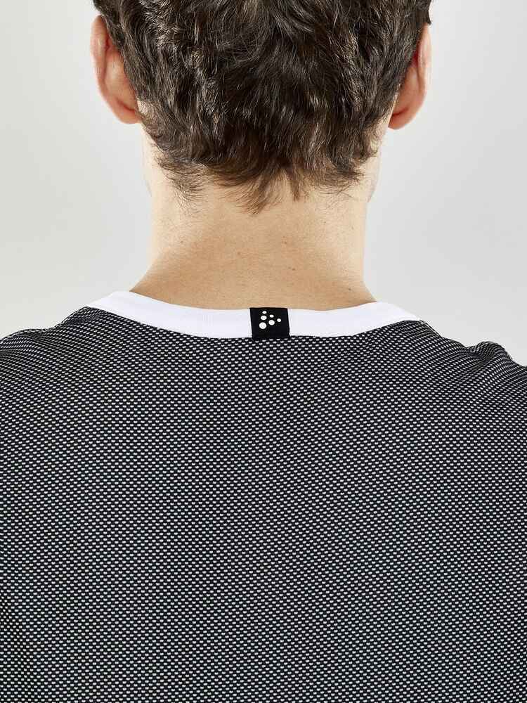 1911109-999900_Progress-Reversible-Basket-Singlet-M_Closeup6