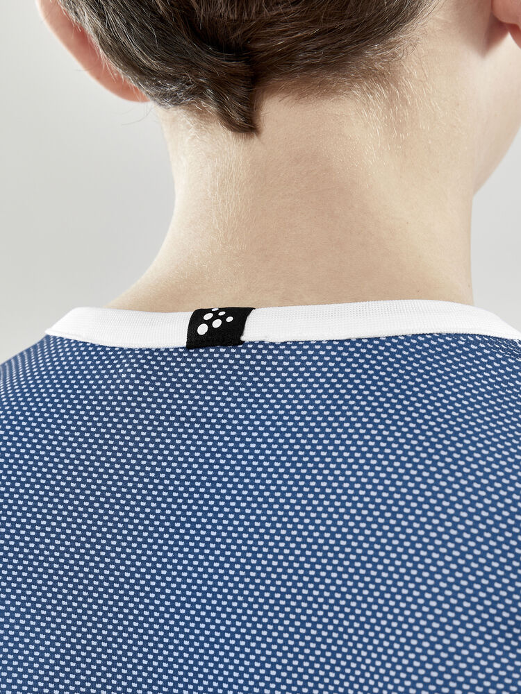 1911111-346900_Progress-Reversible-Basket-Singlet-Jr_Closeup4