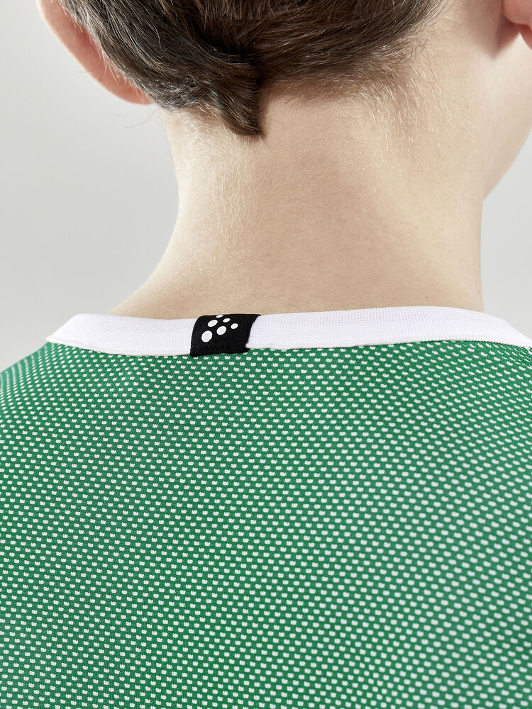 1911111-651900_Progress-Reversible-Basket-Singlet-Jr_Closeup4