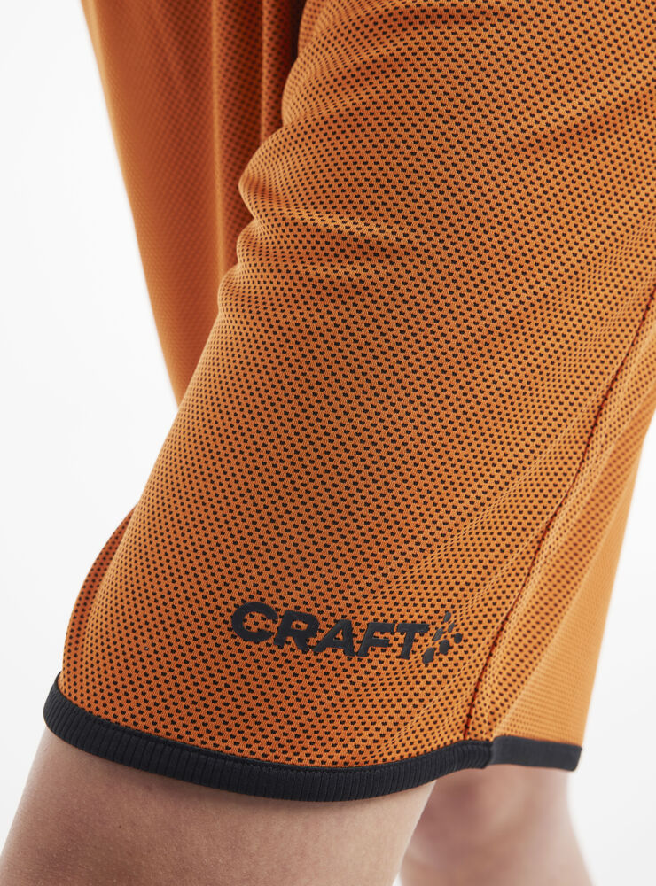 1911116-575999_Progress-Reversible-Basket-Shorts-W_Closeup4