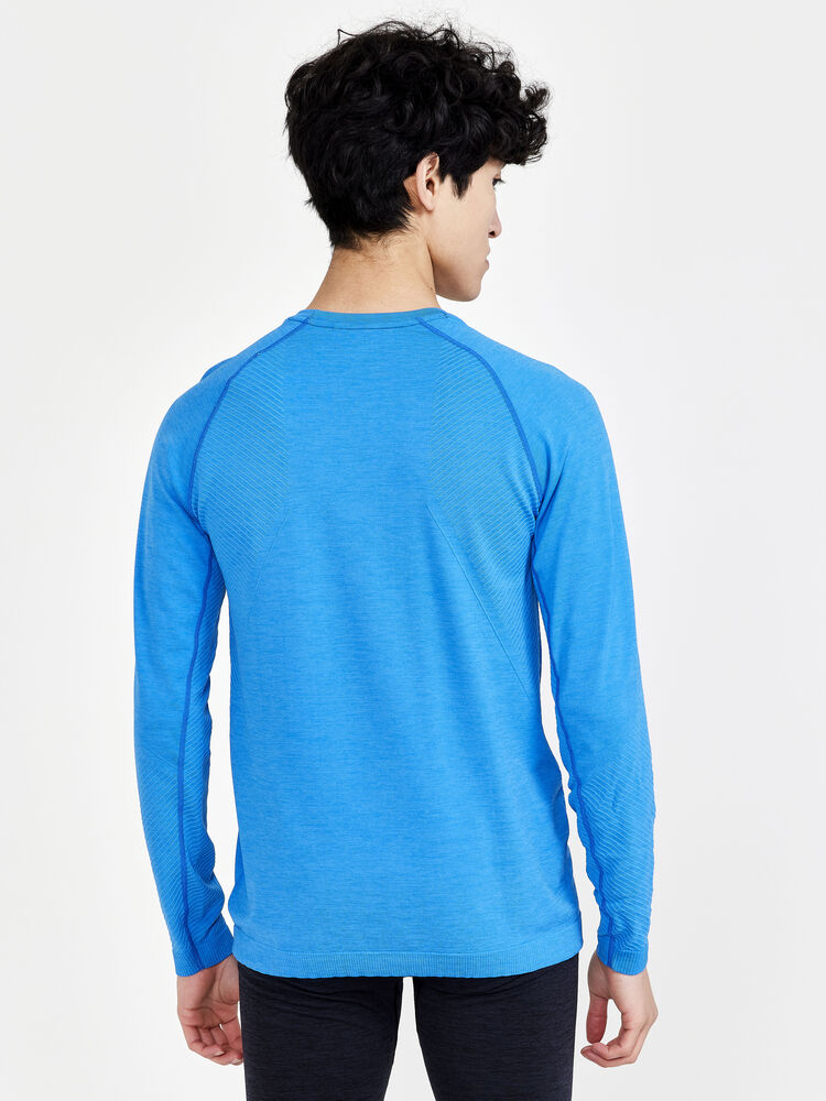 1911157-340000_CORE-Dry-Active-Comfort-LS-M_Closeup2