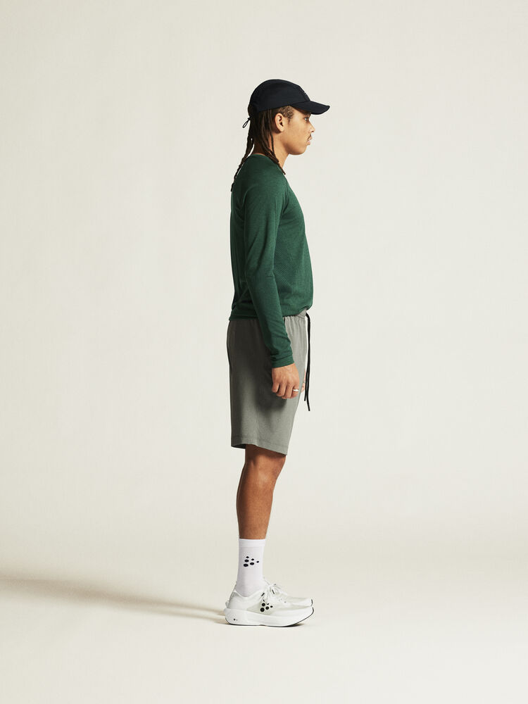 1911157-640000_CORE-Dry-Active-Comfort-LS-M_closeup2