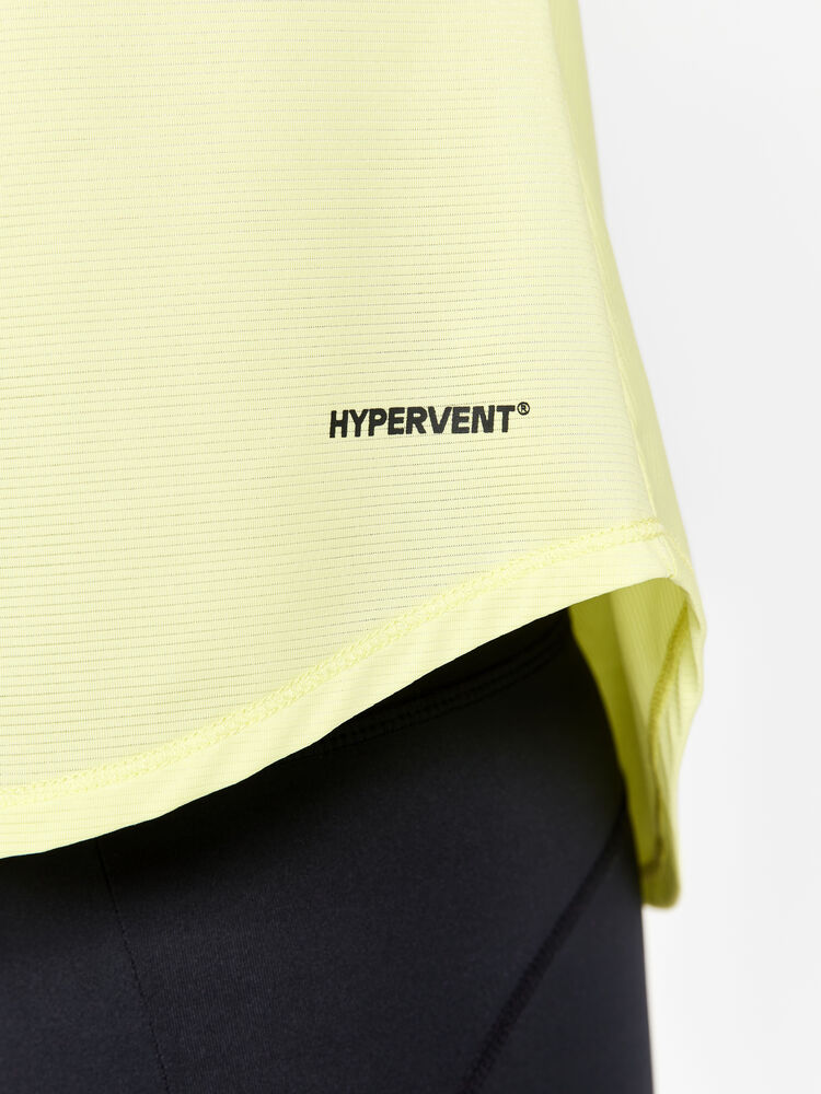 1911242-541000_Core-Charge-Rib-Tee-W_Closeup5