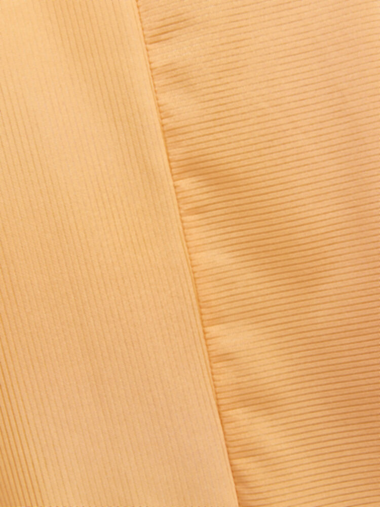 1911242-582000_Core-Essence-SS-Tee-W_Closeup4