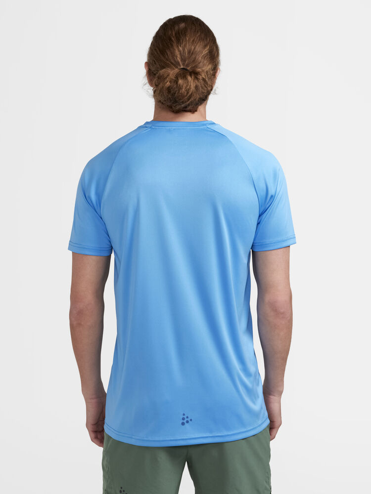 1911786-307000_Core-Essence-Logo-Tee-M_Closeup2