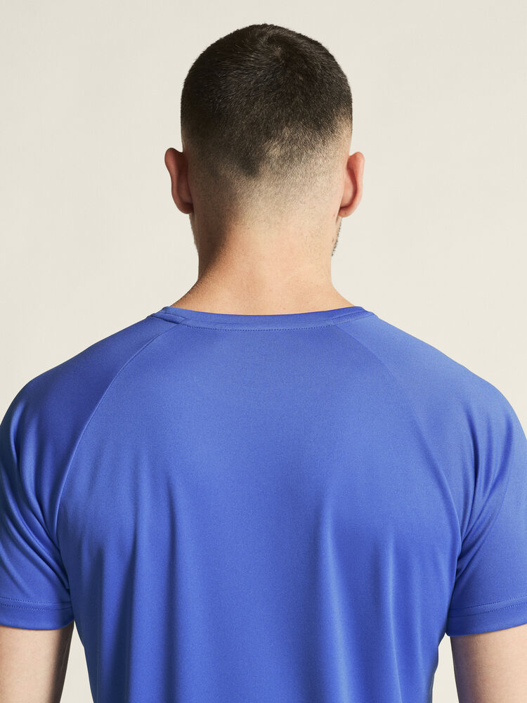 1911786-331000_Core-Essence-Logo-Tee-M_closeup6