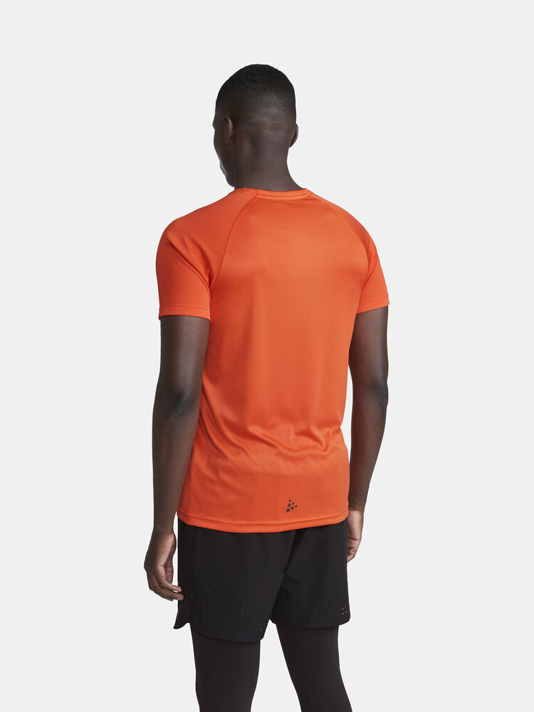 1911786-521000_Core-Essence-Logo-Tee-M_Closeup2