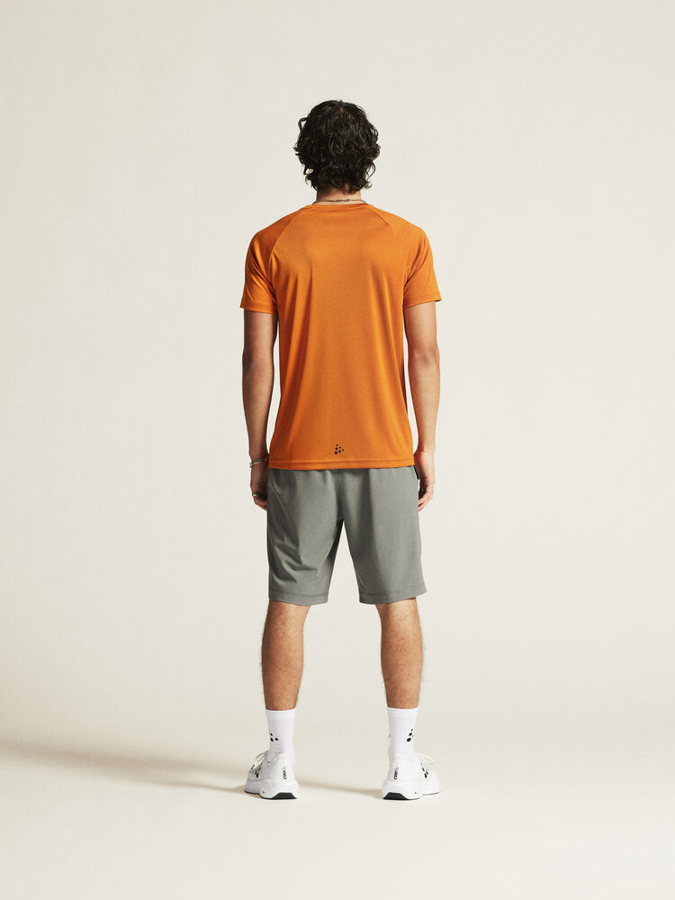 1911786-558000_Core-Essence-Logo-Tee-M_closeup3