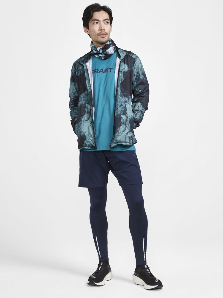 1911786-625000_Core-Essence-Logo-Tee-M_Closeup4