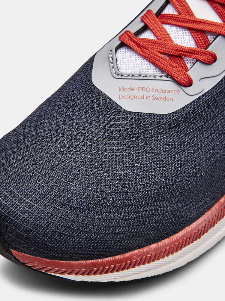 1912183-396932_PRO-Endur-Distance-M_Closeup5