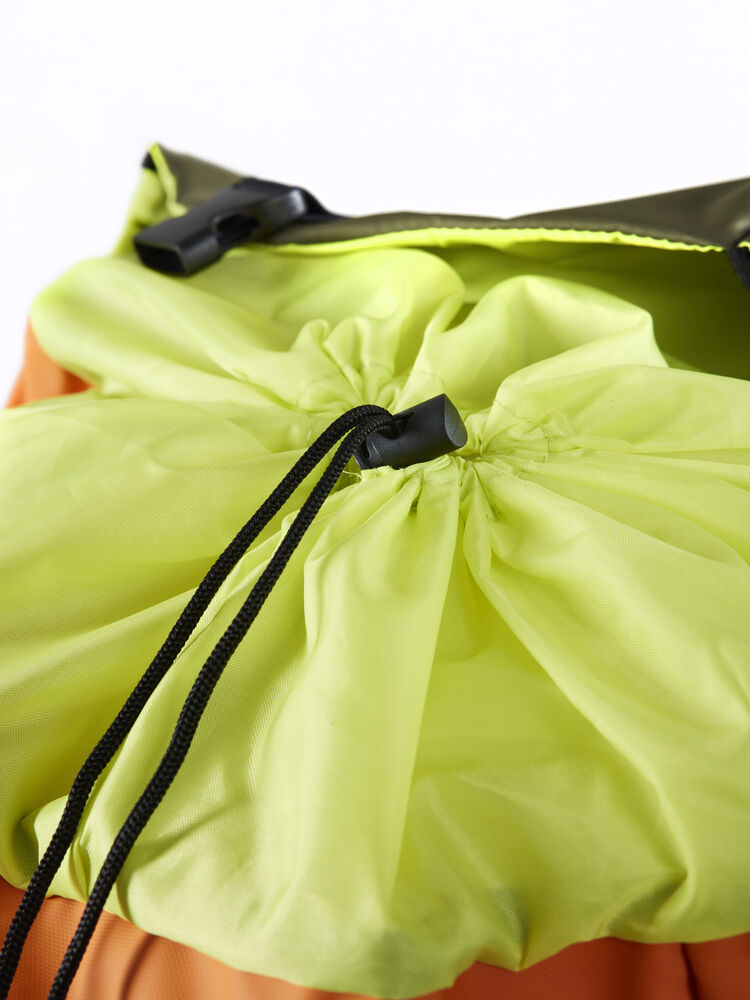 1912510-580000_Adv-Entity-Travel-Backpack-40-L_Closeup2