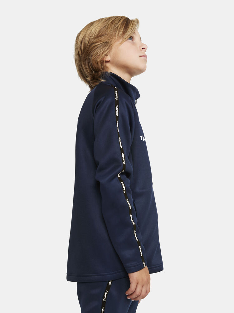 1912730-390000_Squad-2.0-Full-Zip-Jr_Closeup2