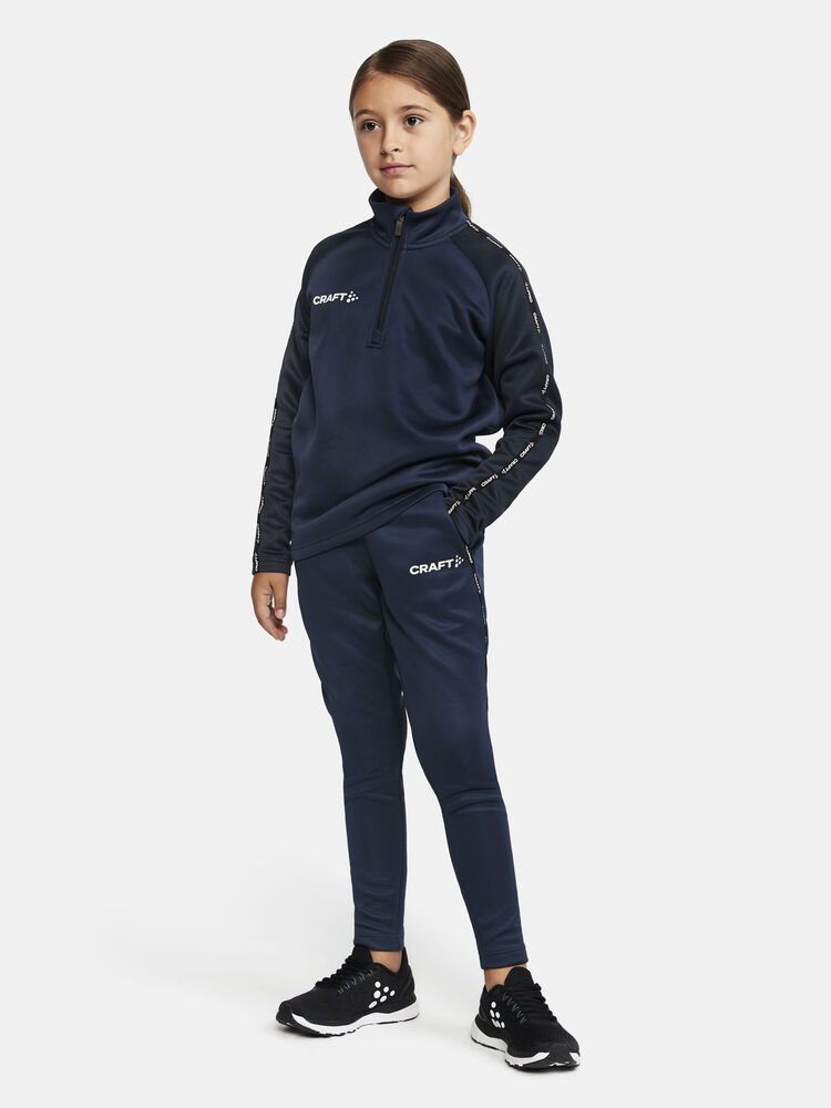 1912733-390000_Squad-2.0-Half-Zip-Jr_Closeup5