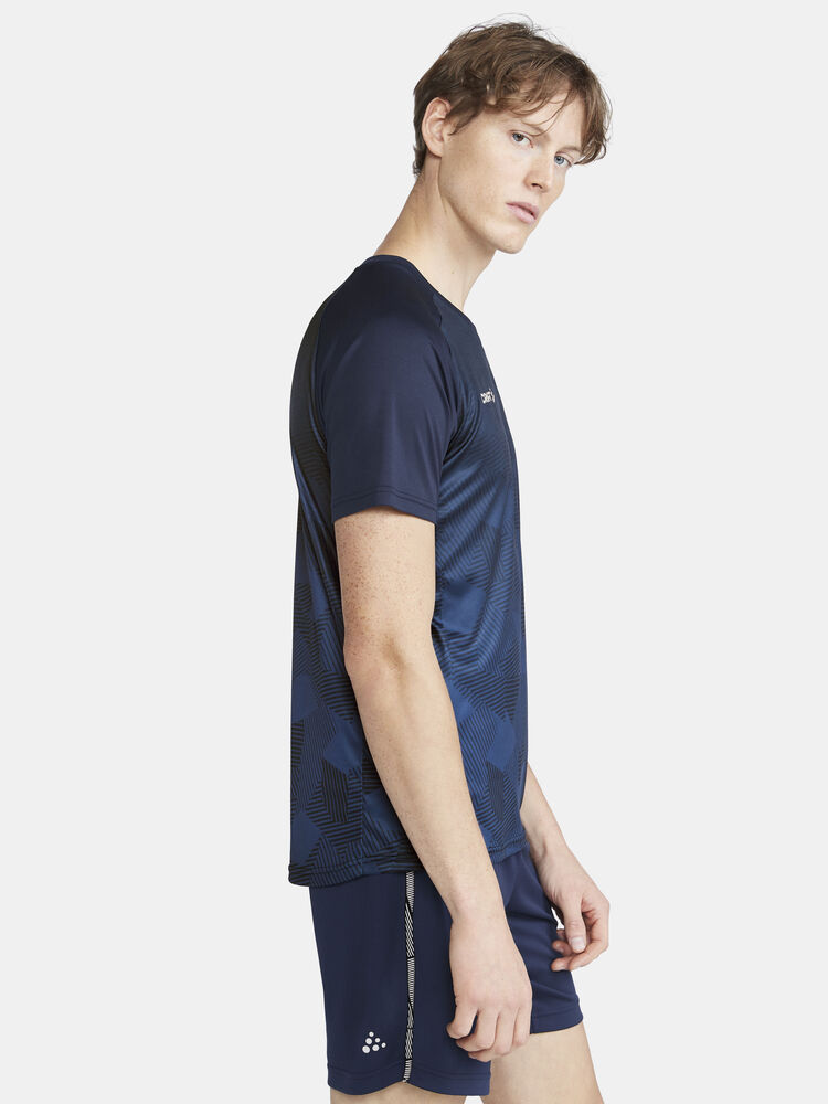 1912759-390000_Premier-Fade-Jersey-M_Closeup2