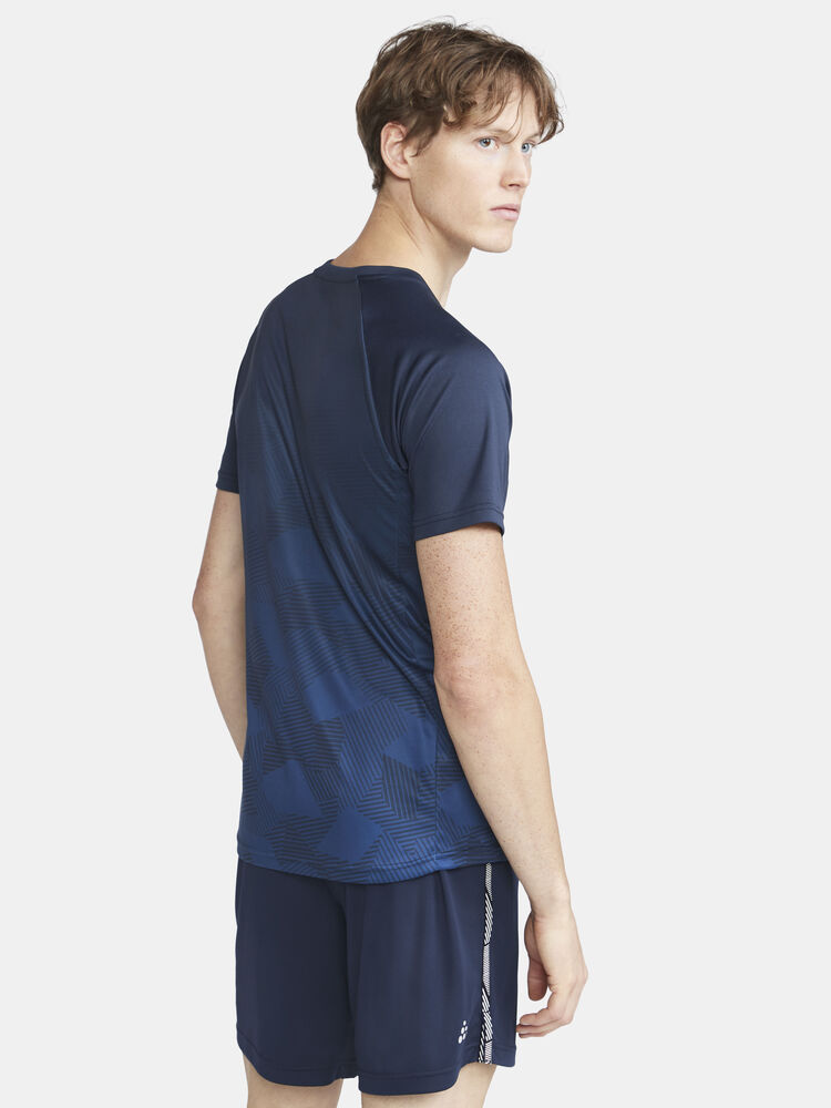 1912759-390000_Premier-Fade-Jersey-M_Closeup3