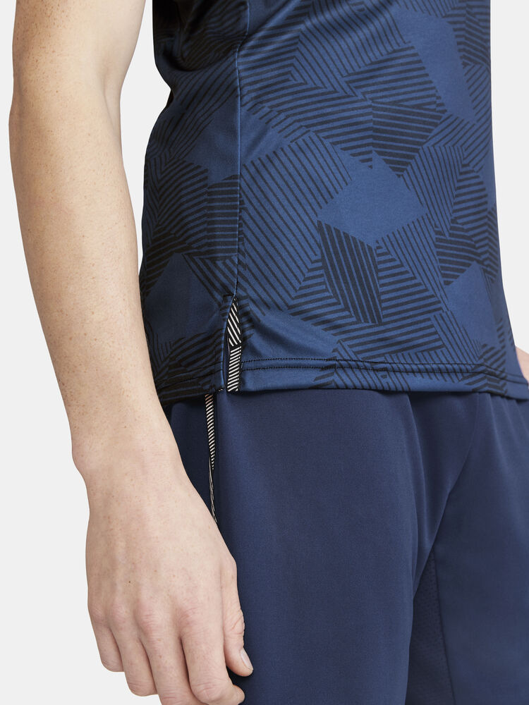 1912759-390000_Premier-Fade-Jersey-M_Closeup5