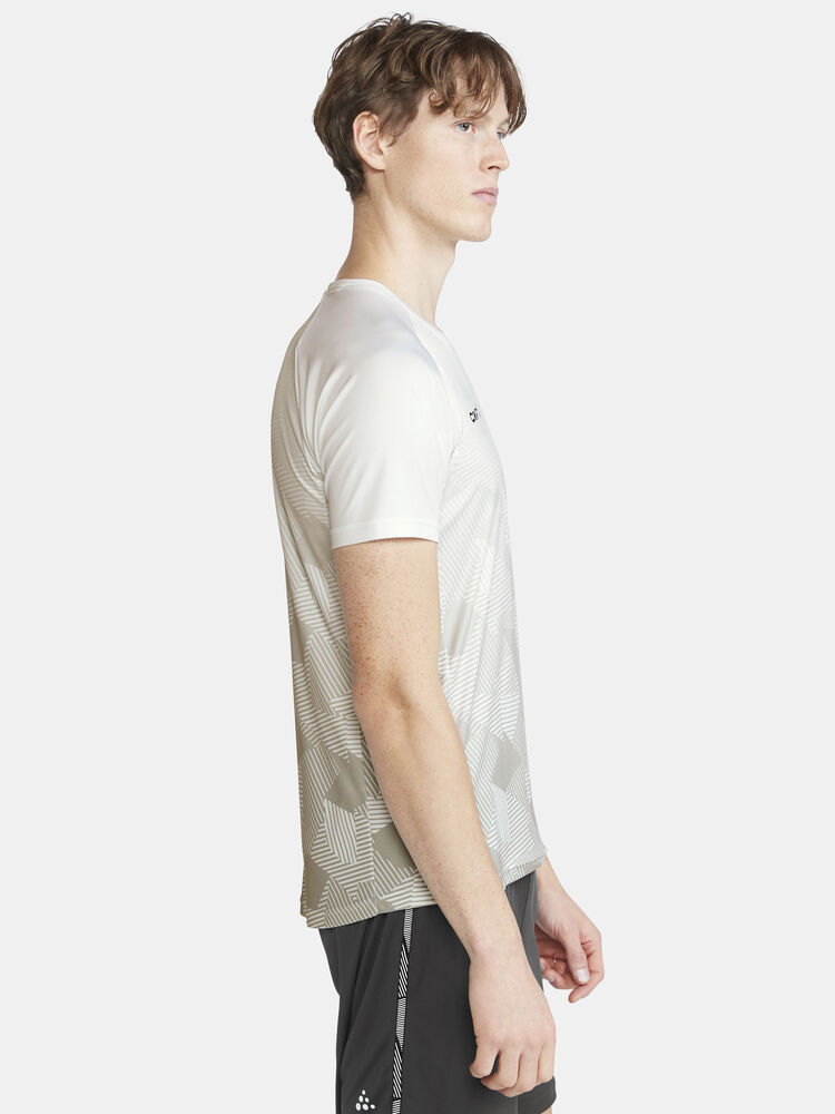 1912759-900000_Premier-Fade-Jersey-M_Closeup2