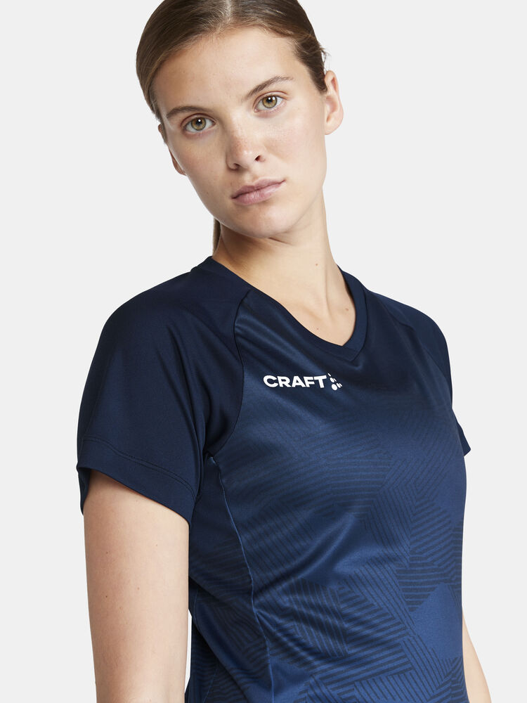 1912760-390000_Premier-Fade-Jersey-W_Closeup4